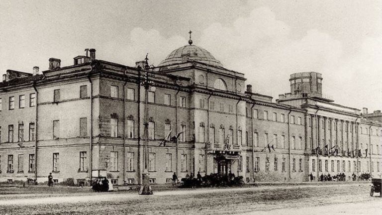 Знак выпускника ВВМУ им. Фрунзе Морской кадетский корпус